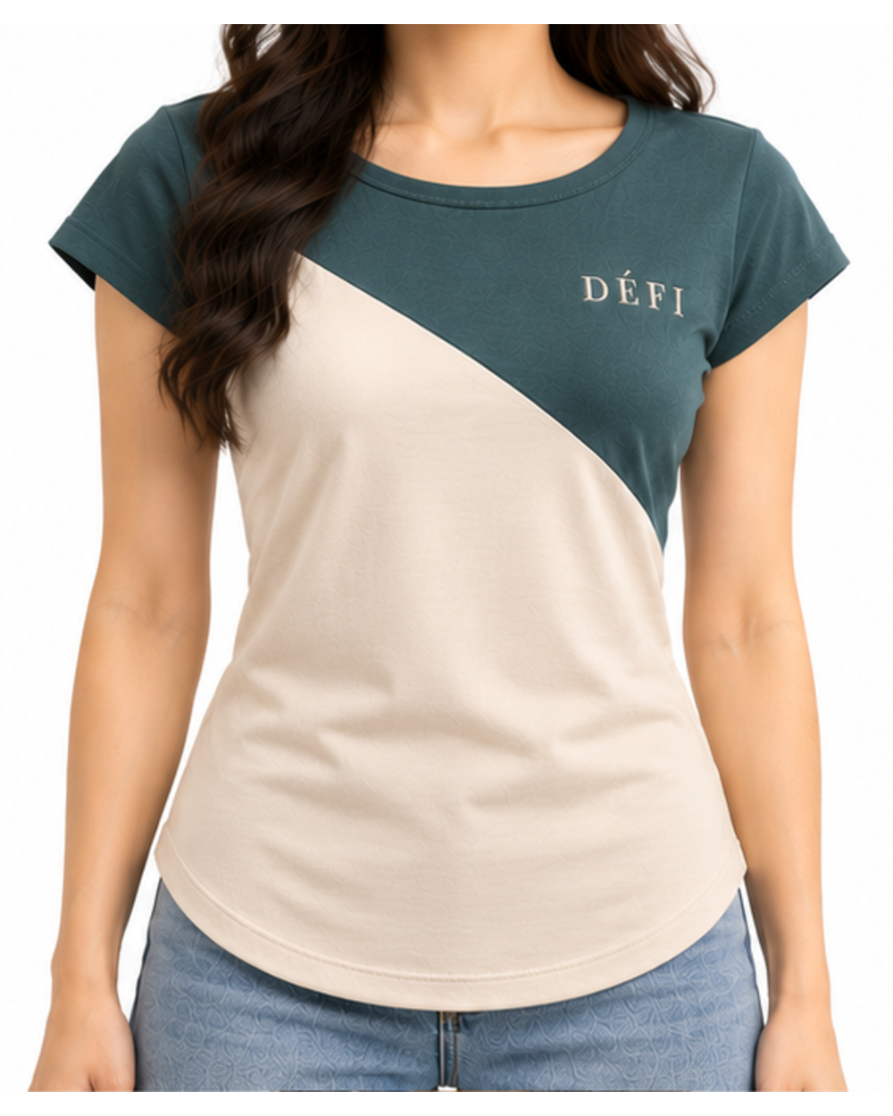 Défi Low Arc women's curved hem T-shirt in dusty teal green and soft ivory, front fit view